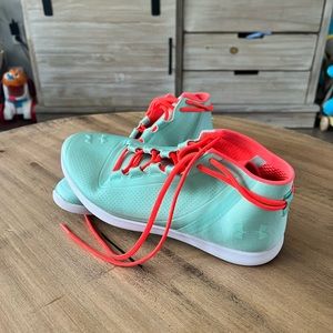 Under Armour Mid Athletic Shoes
